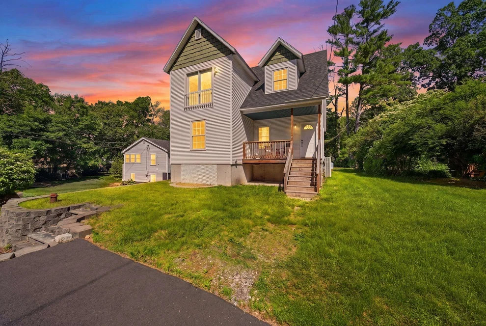 Unit for sale at 17 Trues, Sandown, NH 03873