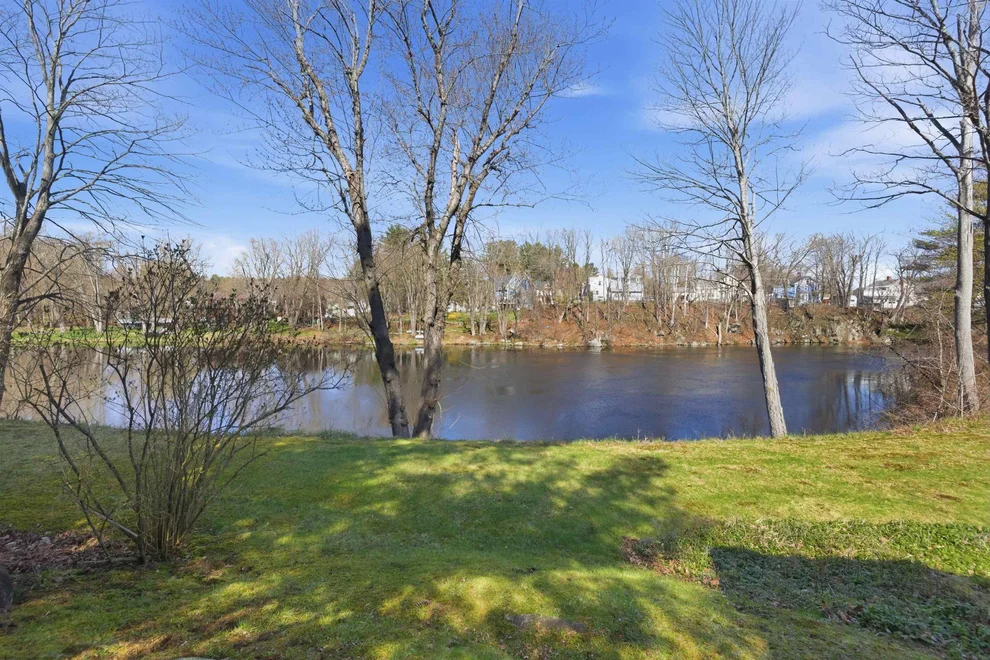 Unit for sale at 33 Tanner, Concord, NH 03303