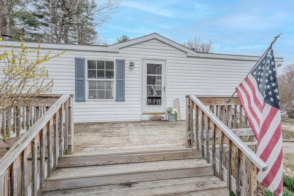Unit for sale at 141 Estate, Barrington, NH 03825