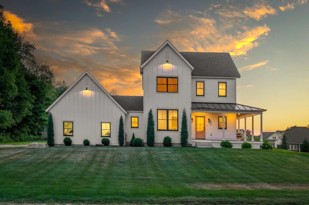 Unit for sale at 283 Middle, Dover, NH 03820
