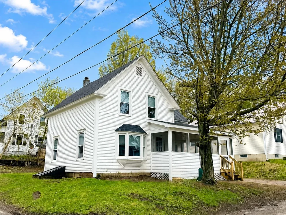 Unit for sale at 92 Indian Point, Newport City, VT 05855
