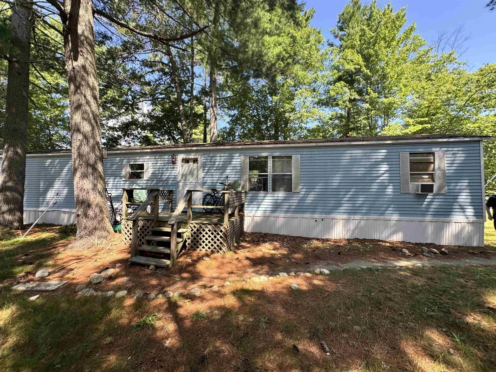 Unit for sale at 20 Castle, Conway, NH 03818