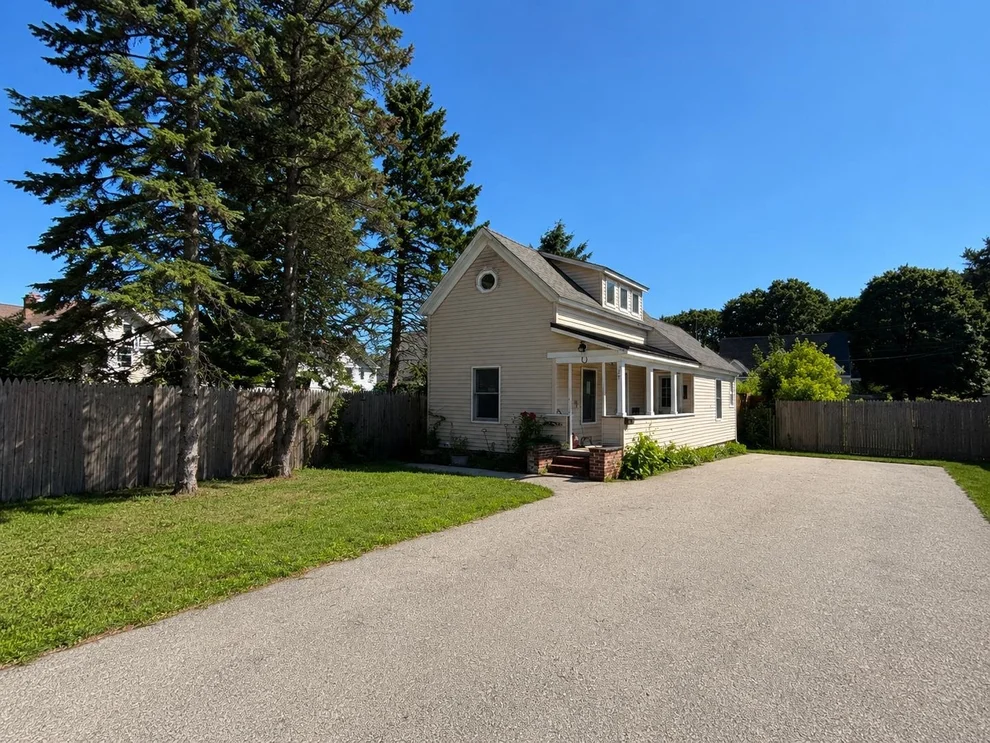 Unit for sale at 51 Nagle, Nashua, NH 03060