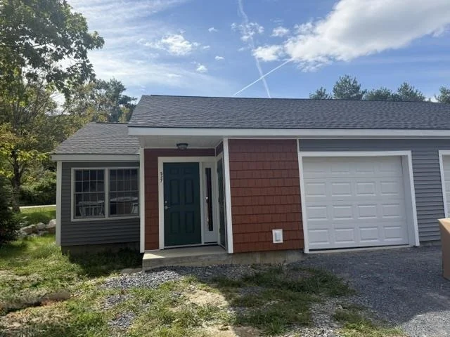 Unit for sale at 527 Jennings Brook, Bennington, VT 05201