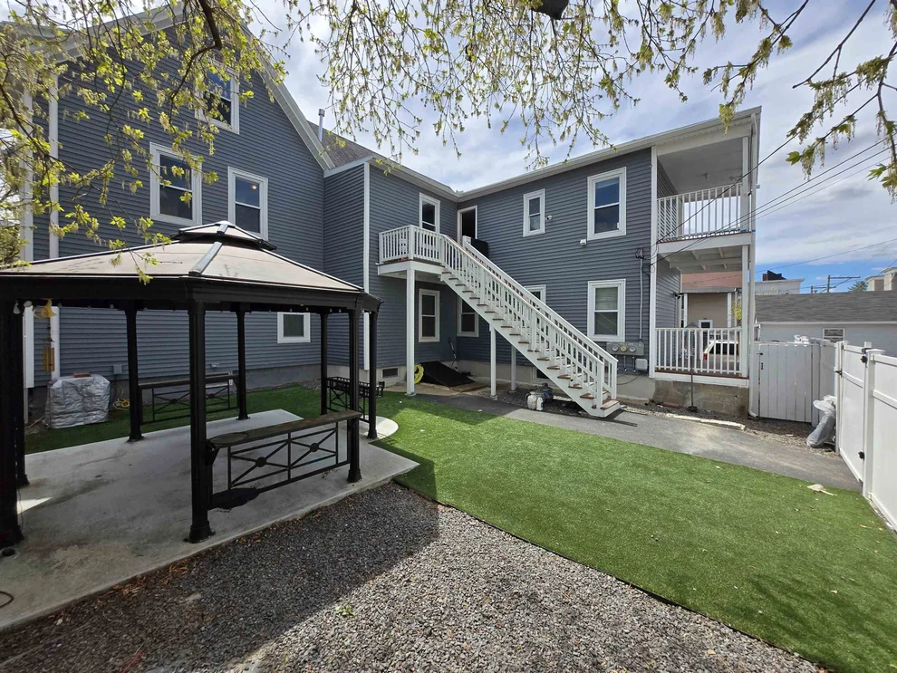 Unit for sale at 286 Lake, Manchester, NH 03103