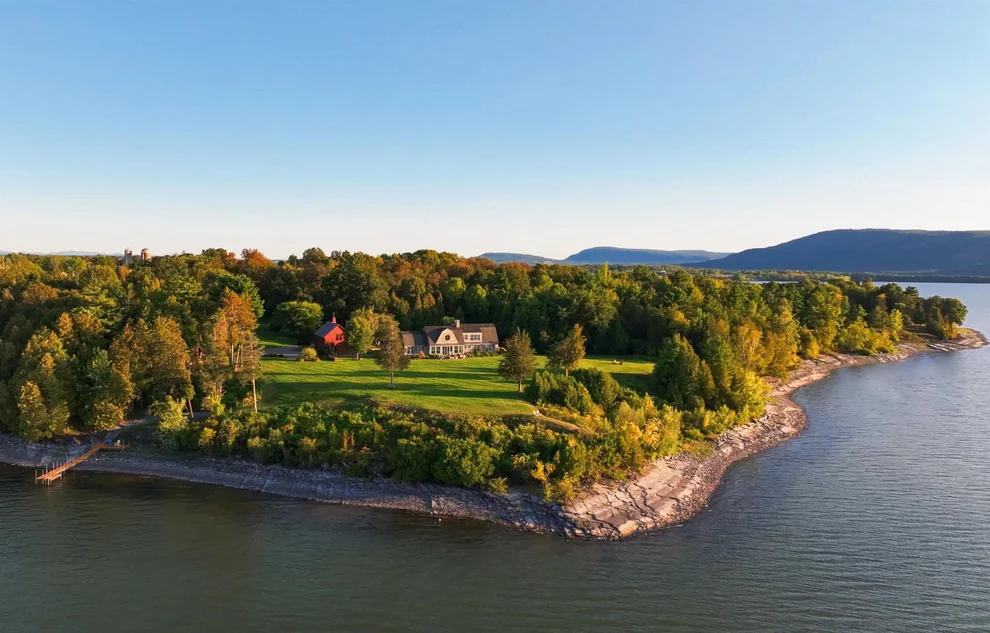 Unit for sale at 6954 Vermont Route 17 West, Addison, VT 05491