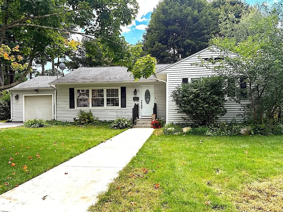 Unit for sale at 40 Atherton, Nashua, NH 03064