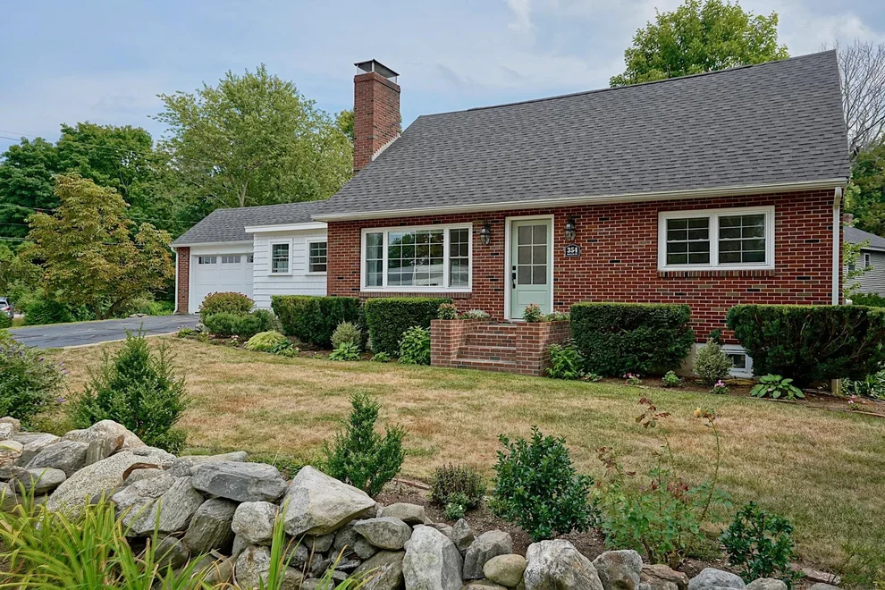Unit for sale at 354 Wallis, Rye, NH 03870