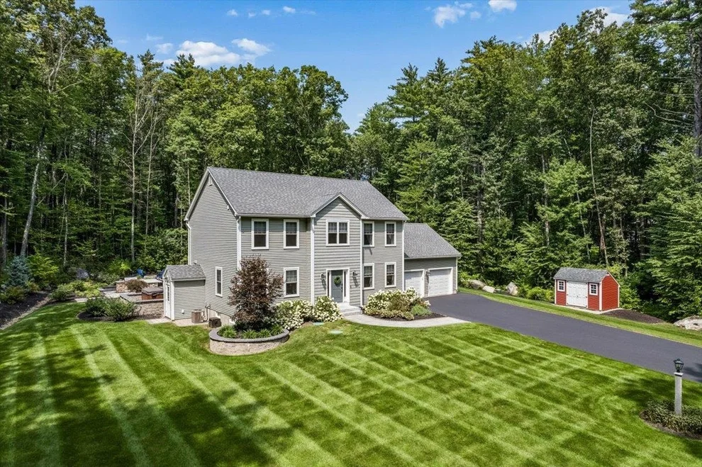 Unit for sale at 42 Laurel Hill, Hollis, NH 03049