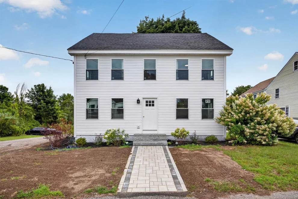 Unit for sale at 7 Depot, East Kingston, NH 03287