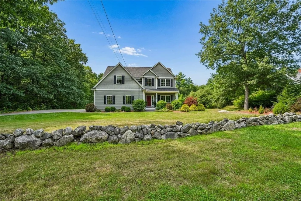 Unit for sale at 12 Alexander, Londonderry, NH 03053