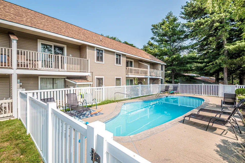 Unit for sale at 4 Vista View, Bartlett, NH 03812