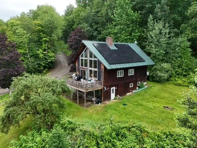 Unit for sale at 1137 Ridge Hill, Derby, VT 05829