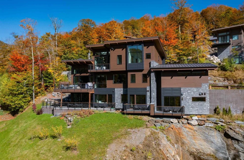 Unit for sale at 101 Switchback, Stowe, VT 05672