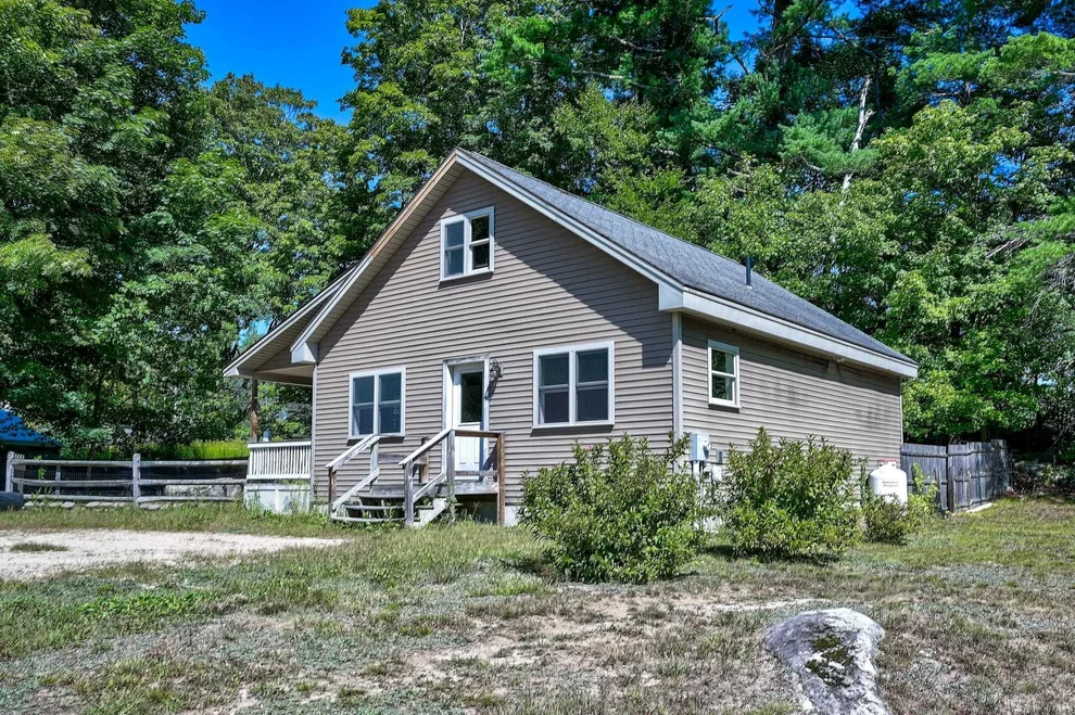 Unit for sale at 71 Tamworth, Tamworth, NH 03886