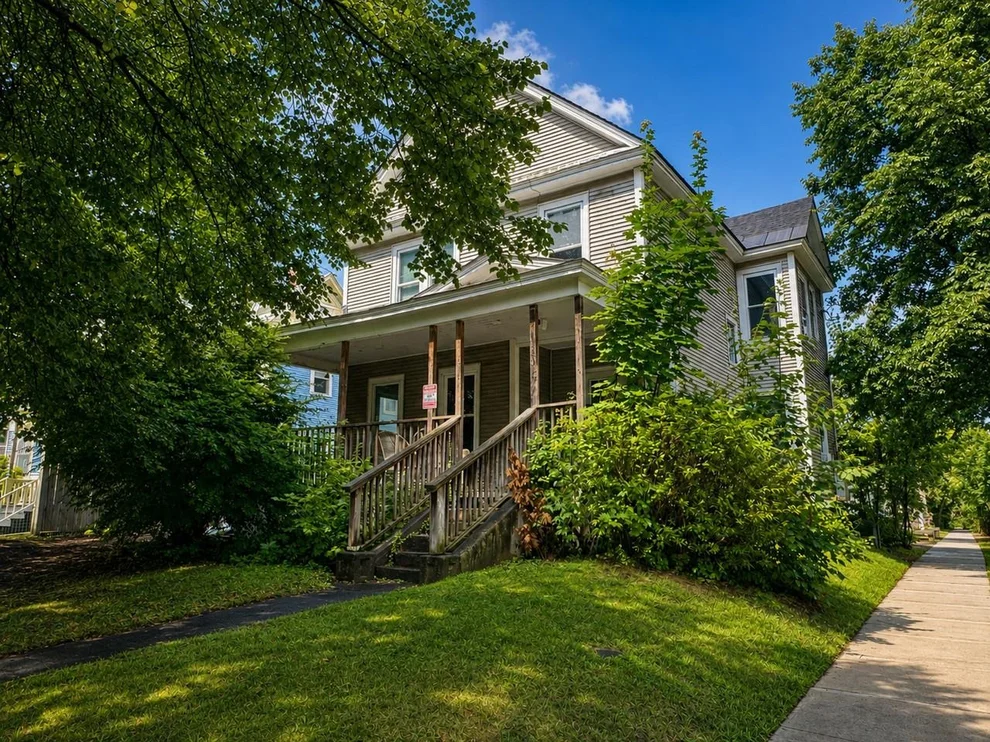 Unit for sale at 100 Buell, Burlington, VT 05401