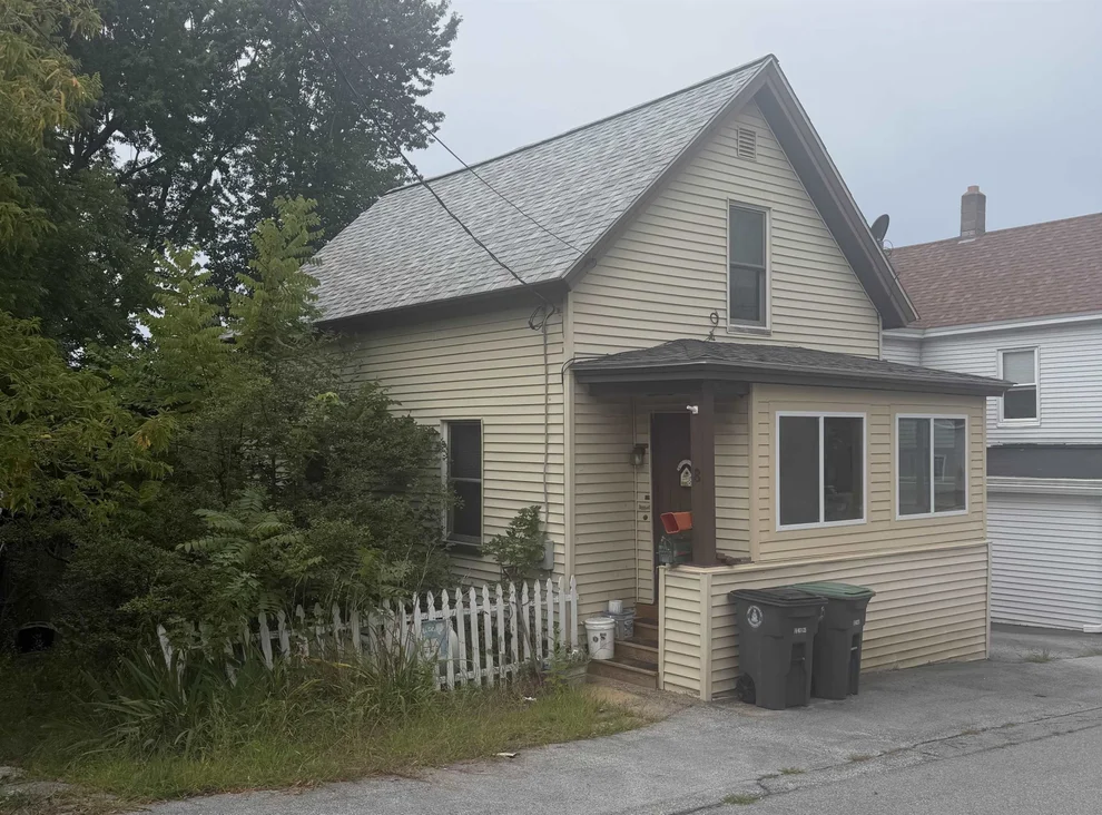 Unit for sale at 8 Union, Pembroke, NH 03275