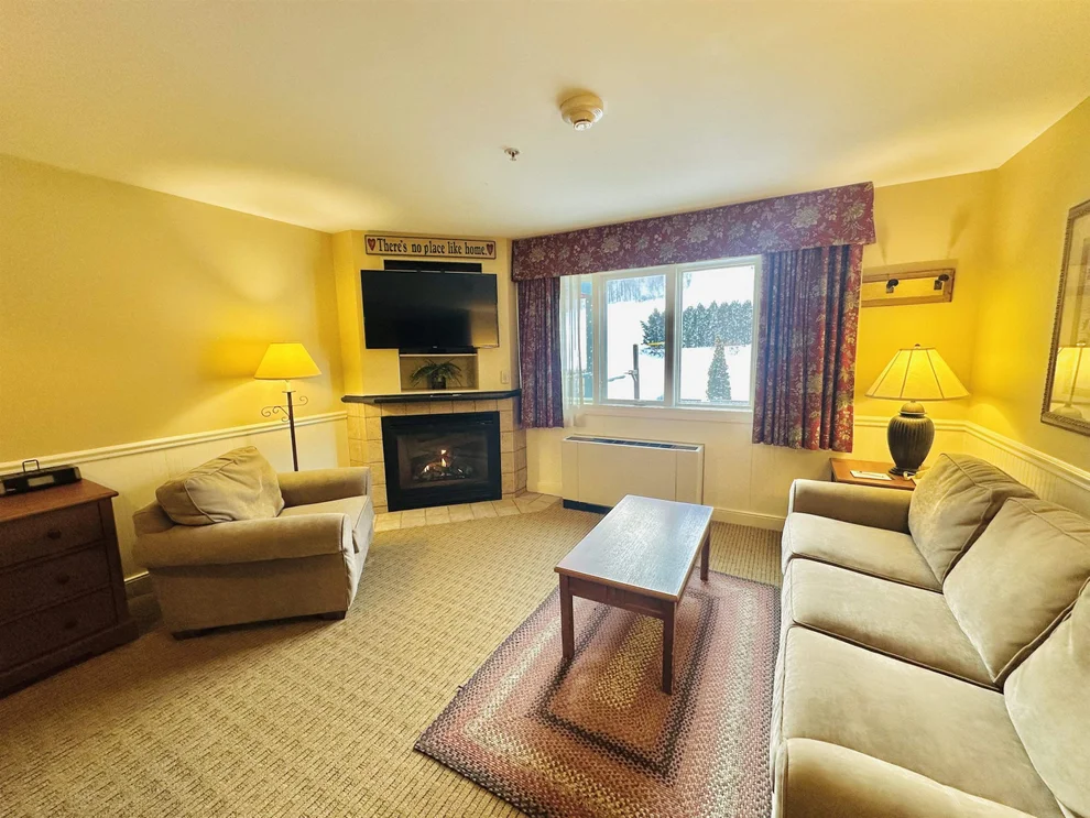 Unit for sale at 235/237, QTR 2 89 Grand Summit, Dover, VT 05356