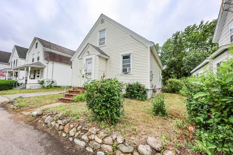 Unit for sale at 258 Belmont, Manchester, NH 03103