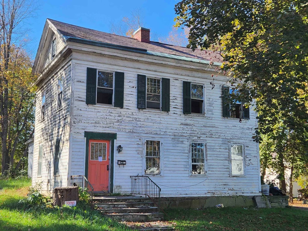 Unit for sale at 44 East Main, Poultney, VT 05764