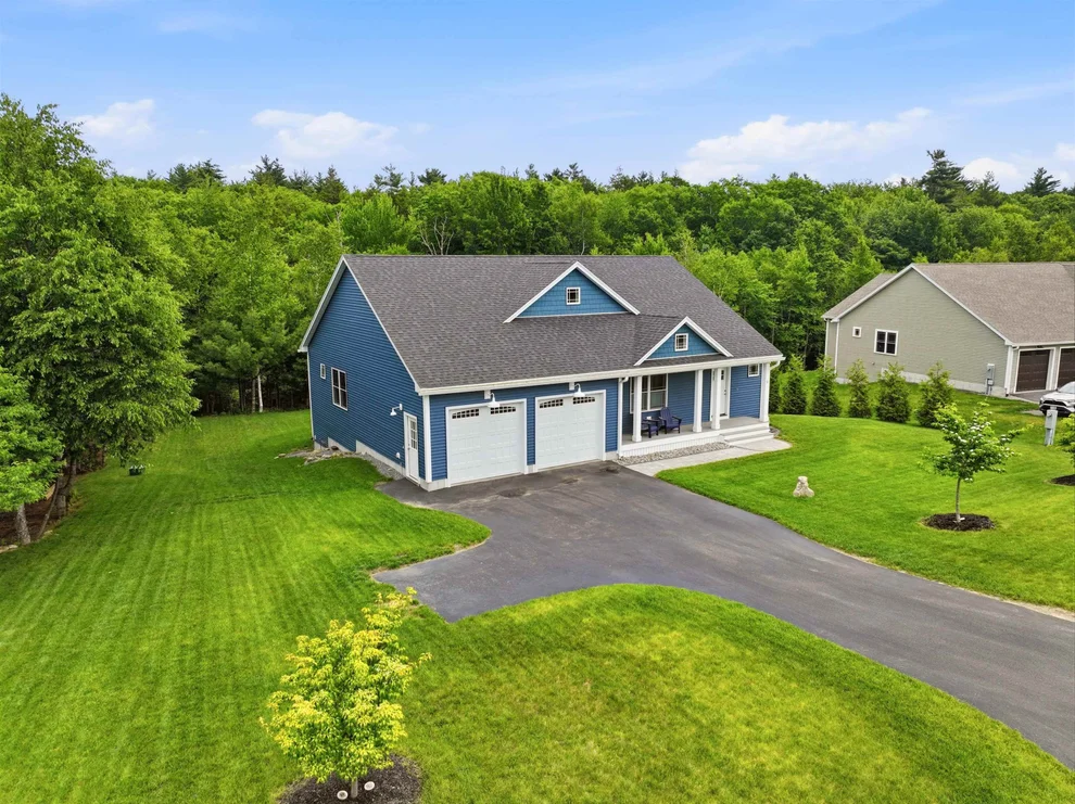 Unit for sale at 11 Hetnars, Epping, NH 03042