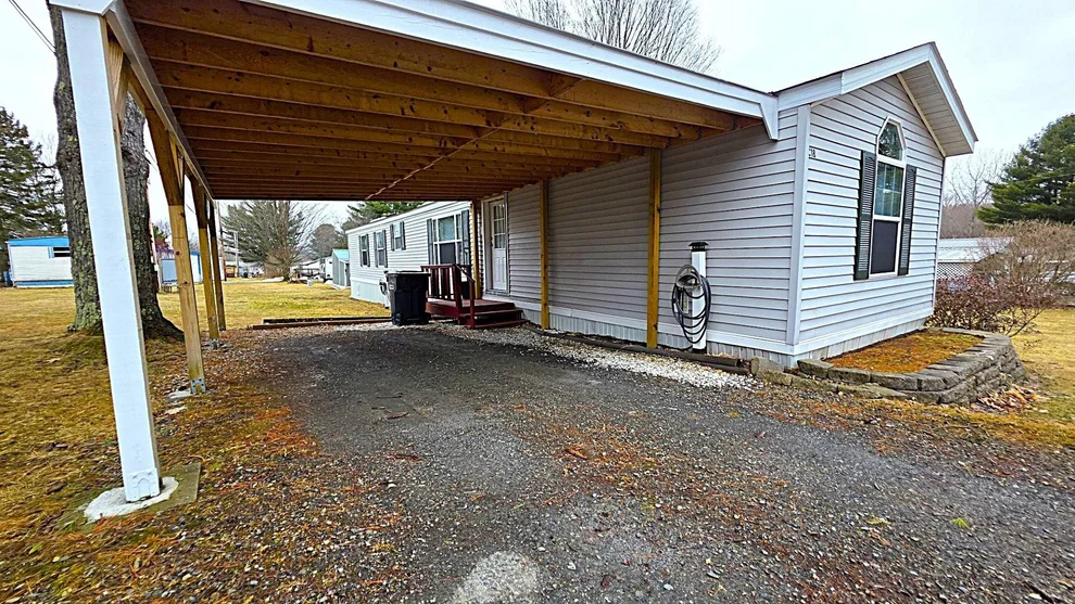 Unit for sale at 2477 US RT 5, Derby, VT 05829