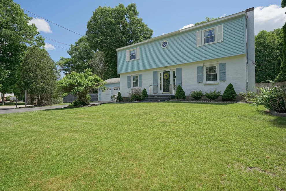 Unit for sale at 7 Acorn Acres, Rye, NH 03870