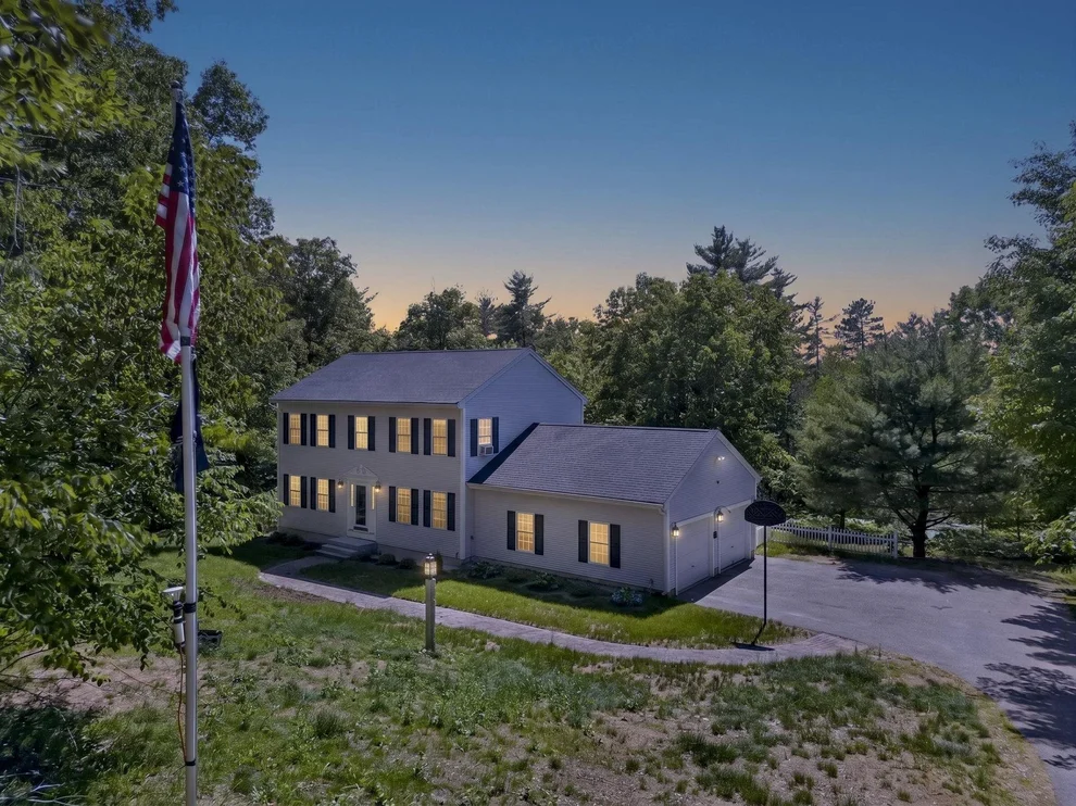 Unit for sale at 71 Oak Hill, Northfield, NH 03276