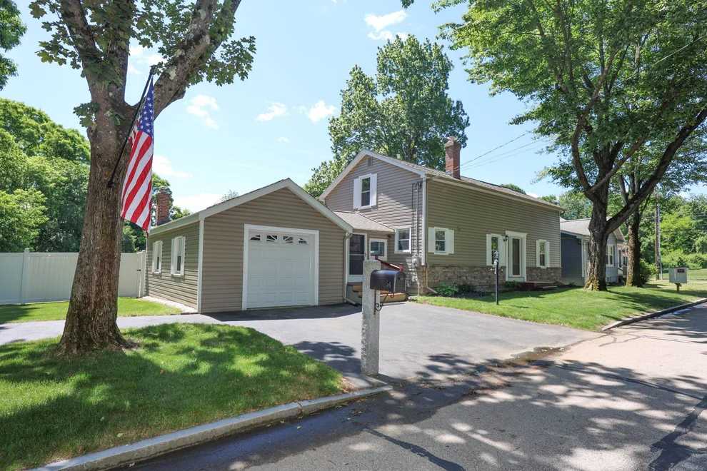 Unit for sale at 54 College, Manchester, NH 03102