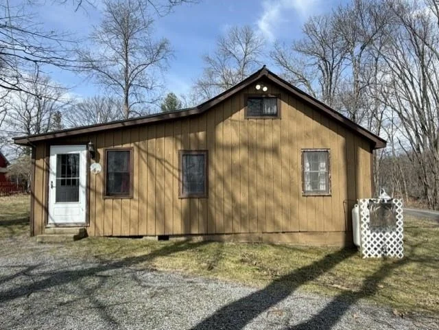 Unit for sale at 569 Torrey, Shoreham, VT 05770