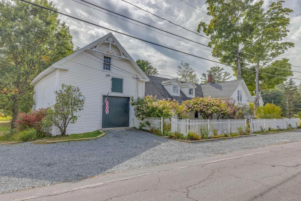 Unit for sale at 34 North Shore, Hebron, NH 03241