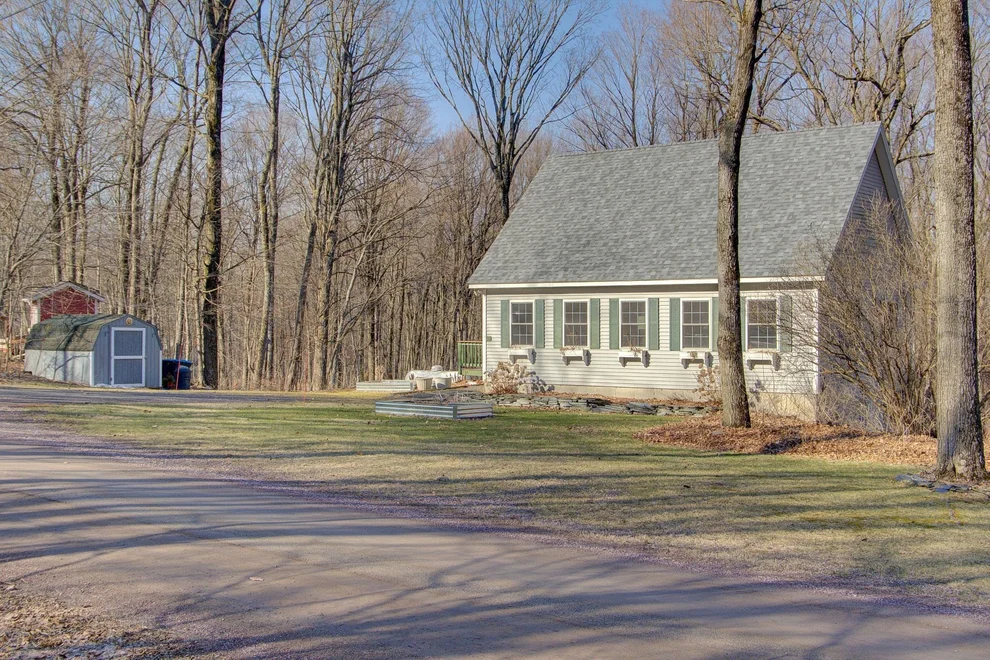 Unit for sale at 47 Lovers, Grand Isle, VT 05458