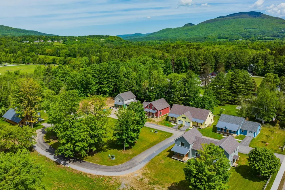 Unit for sale at 40 Jameson, Manchester, VT 05255