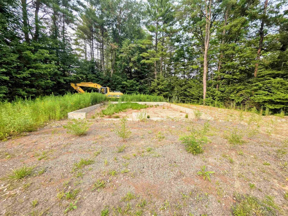 Unit for sale at 26 Route 25, Plymouth, NH 03264