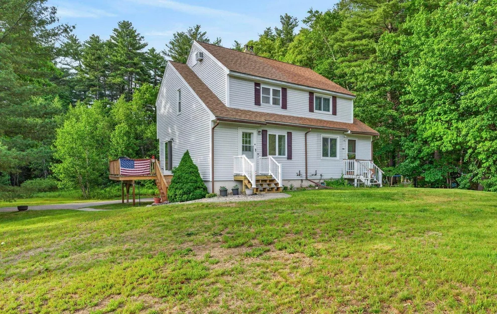 Unit for sale at 24a Fairway, Londonderry, NH 03053