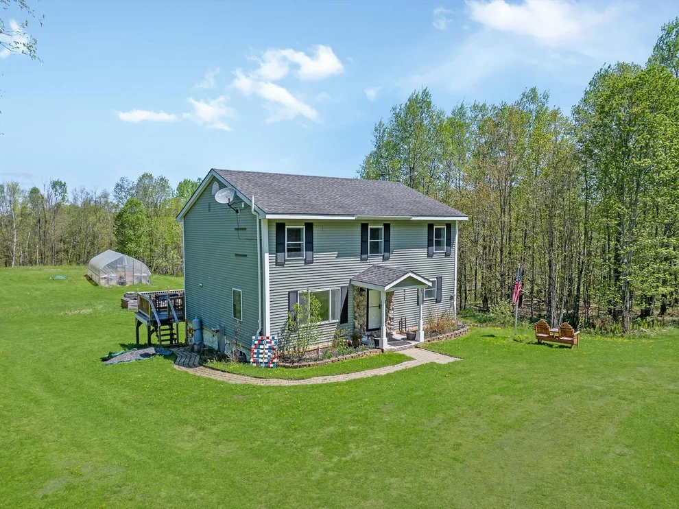 Unit for sale at 252 Moose Mountain, Stewartstown, NH 03576