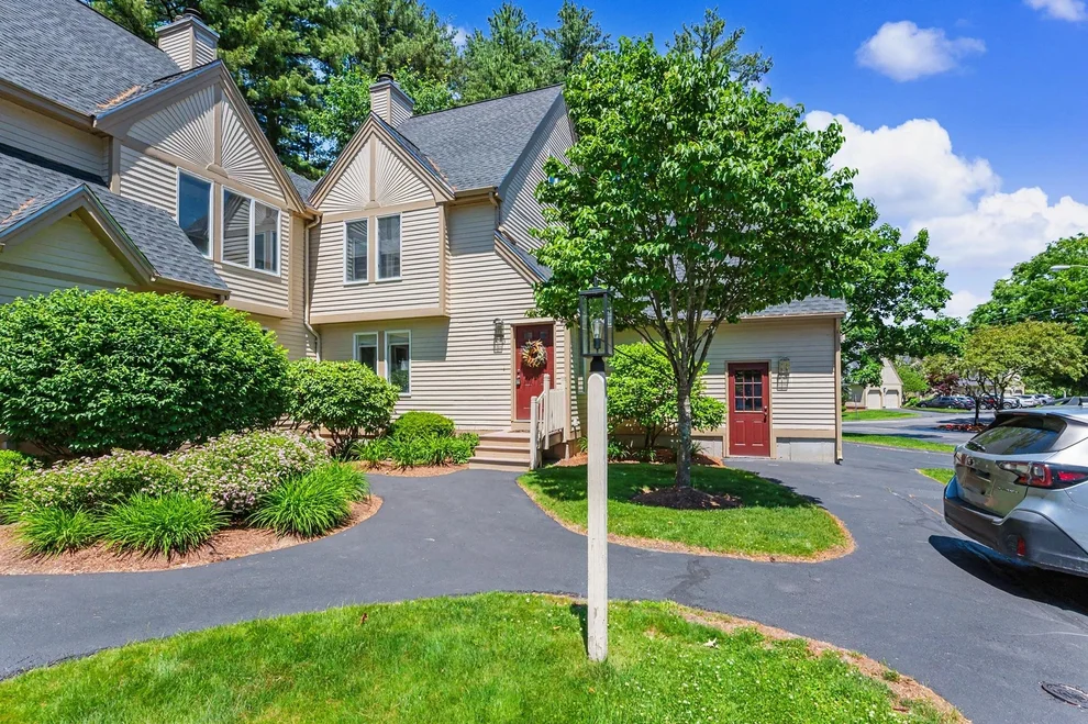 Unit for sale at 3 Salisbury, Nashua, NH 03064