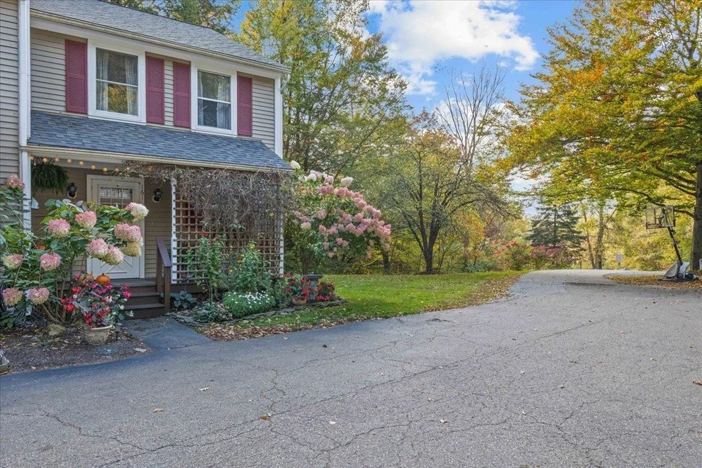 Unit for sale at 161 Red Clover, Milton, VT 05468