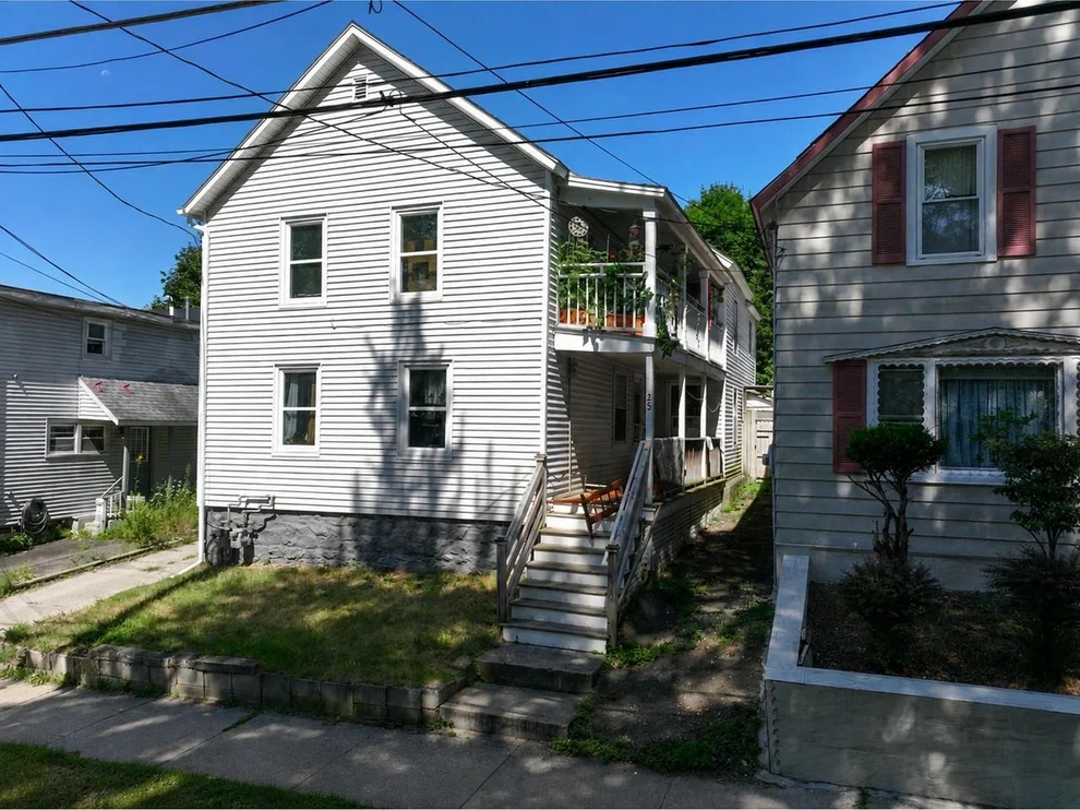 Unit for sale at 25 River, Winooski, VT 05404