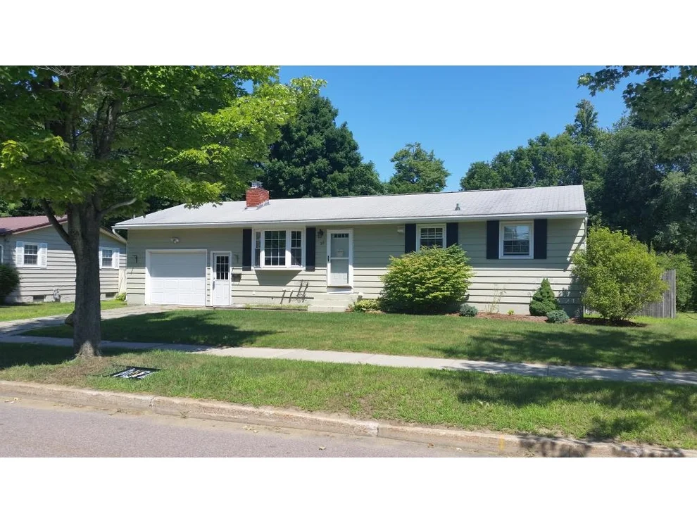 Unit for sale at 30 Venus, Burlington, VT 05408