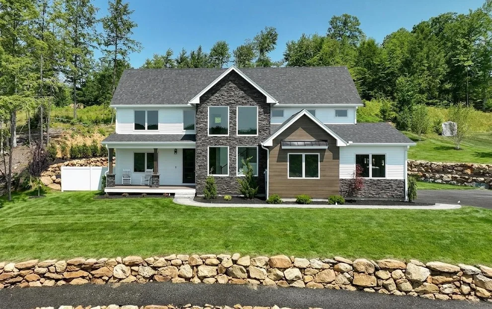 Unit for sale at 25 Indian Rock, Bedford, NH 03110