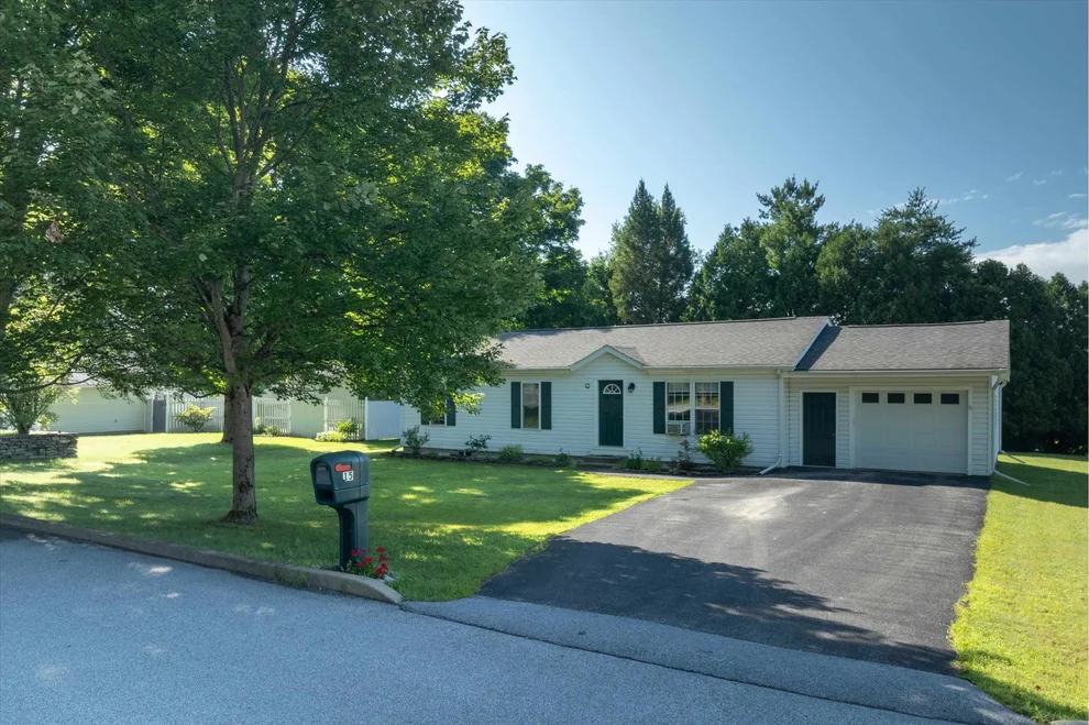 Unit for sale at 15 Stone Ridge, Rutland City, VT 05701