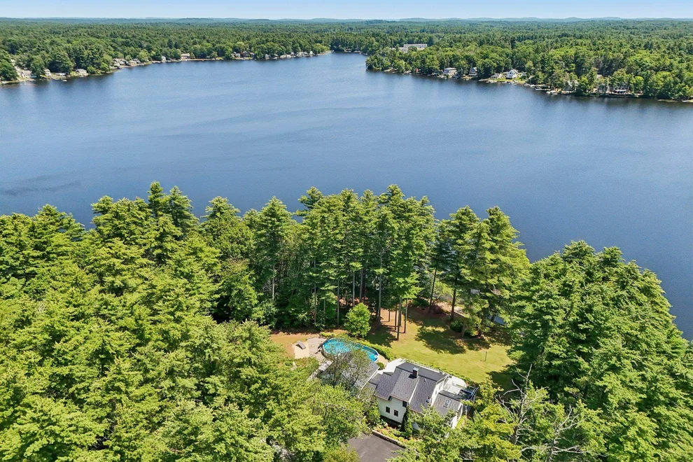 Unit for sale at 76 Holts Point, Sandown, NH 03873