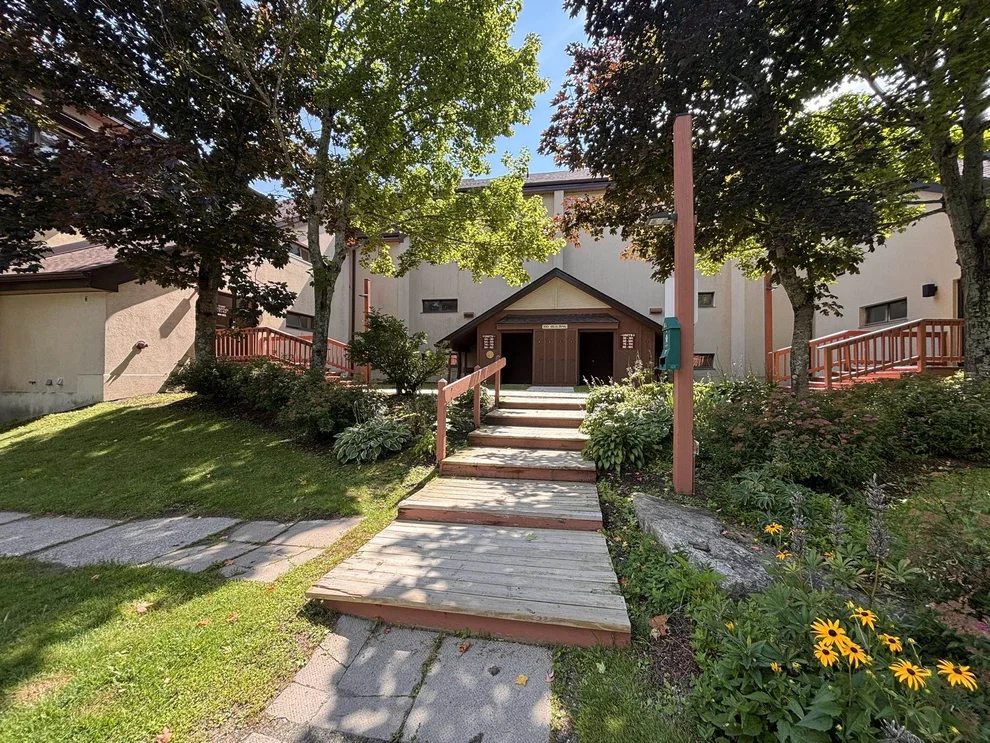 Unit for sale at 5D Snow Mountain, Dover, VT 05356