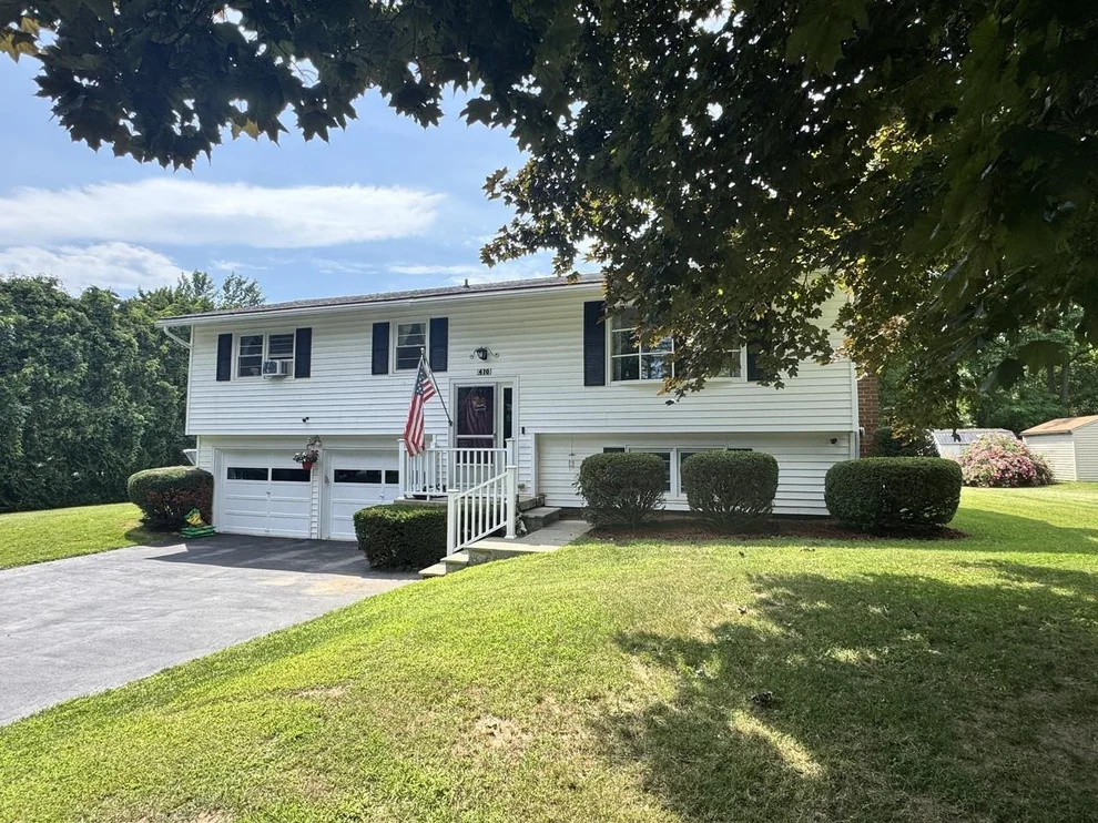 Unit for sale at 410 Hullcrest, Shelburne, VT 05482