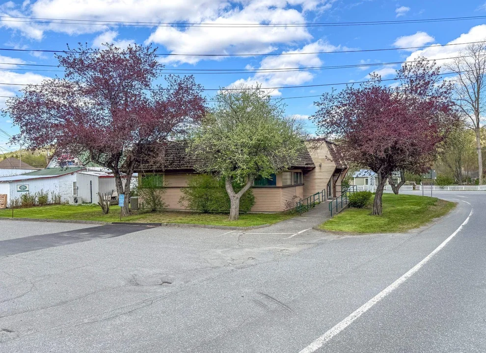 Unit for sale at 332 Route 113, Thetford, VT 05043