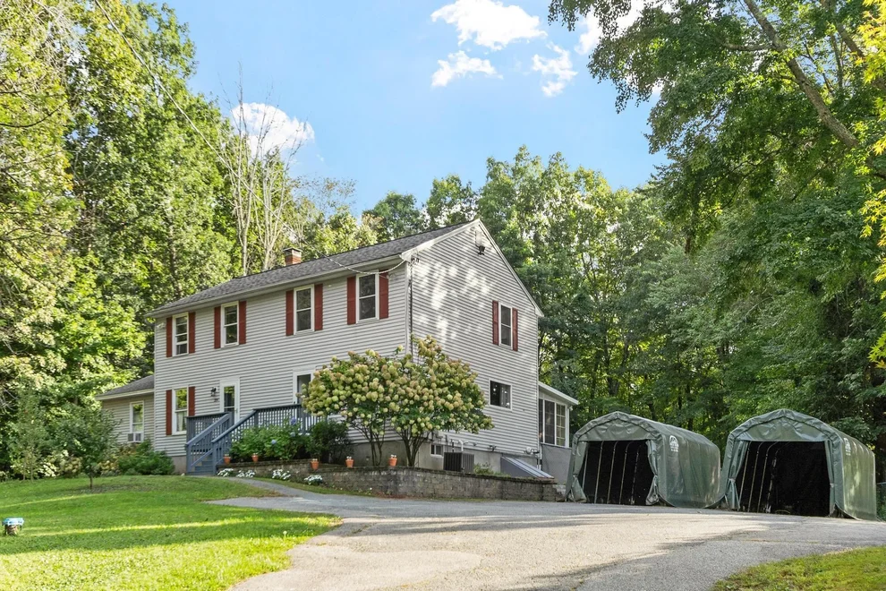 Unit for sale at 29 Webber, Hampstead, NH 03841