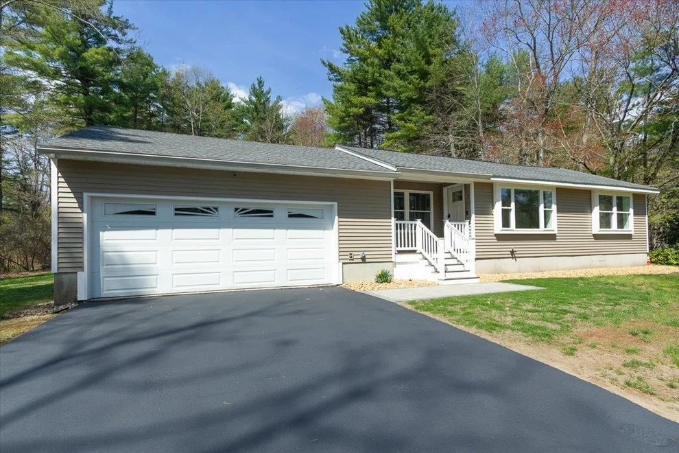 Unit for sale at 7 Ermer, Derry, NH 03038