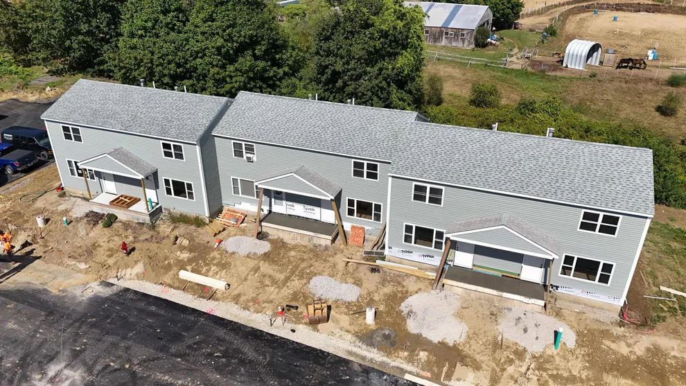 Unit for sale at 13 Birdie, Rochester, NH 03839