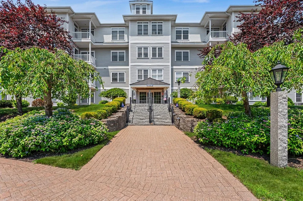 Unit for sale at 5 Sterling Hill, Exeter, NH 03833